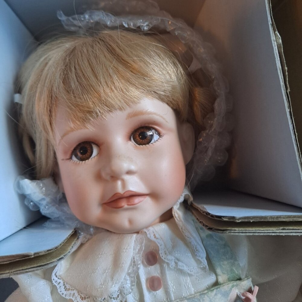 Hamilton Heritage Porcelain Doll Jennifer